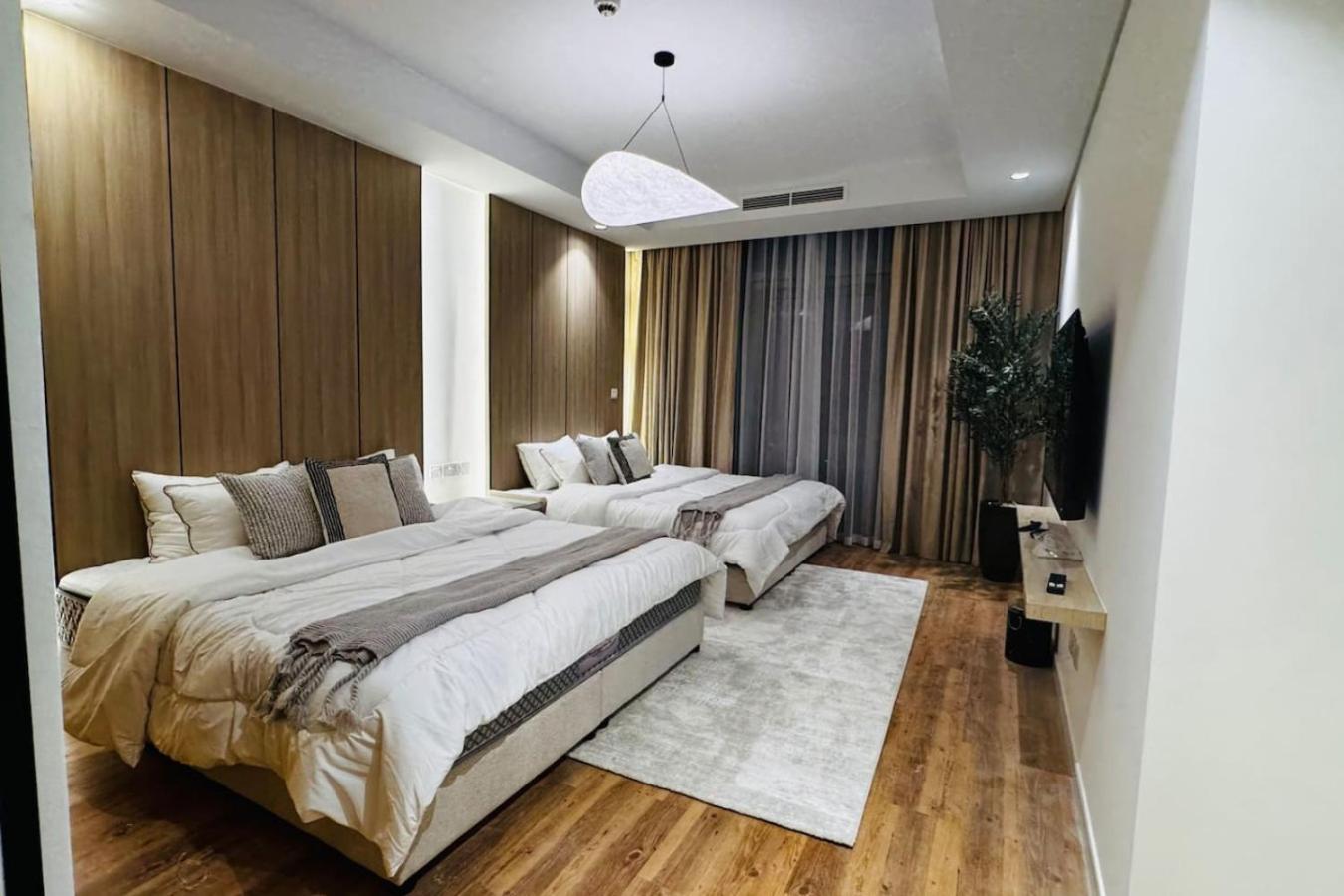 Apartment Burj View 3bdr With Rooftop Infinity Pool *