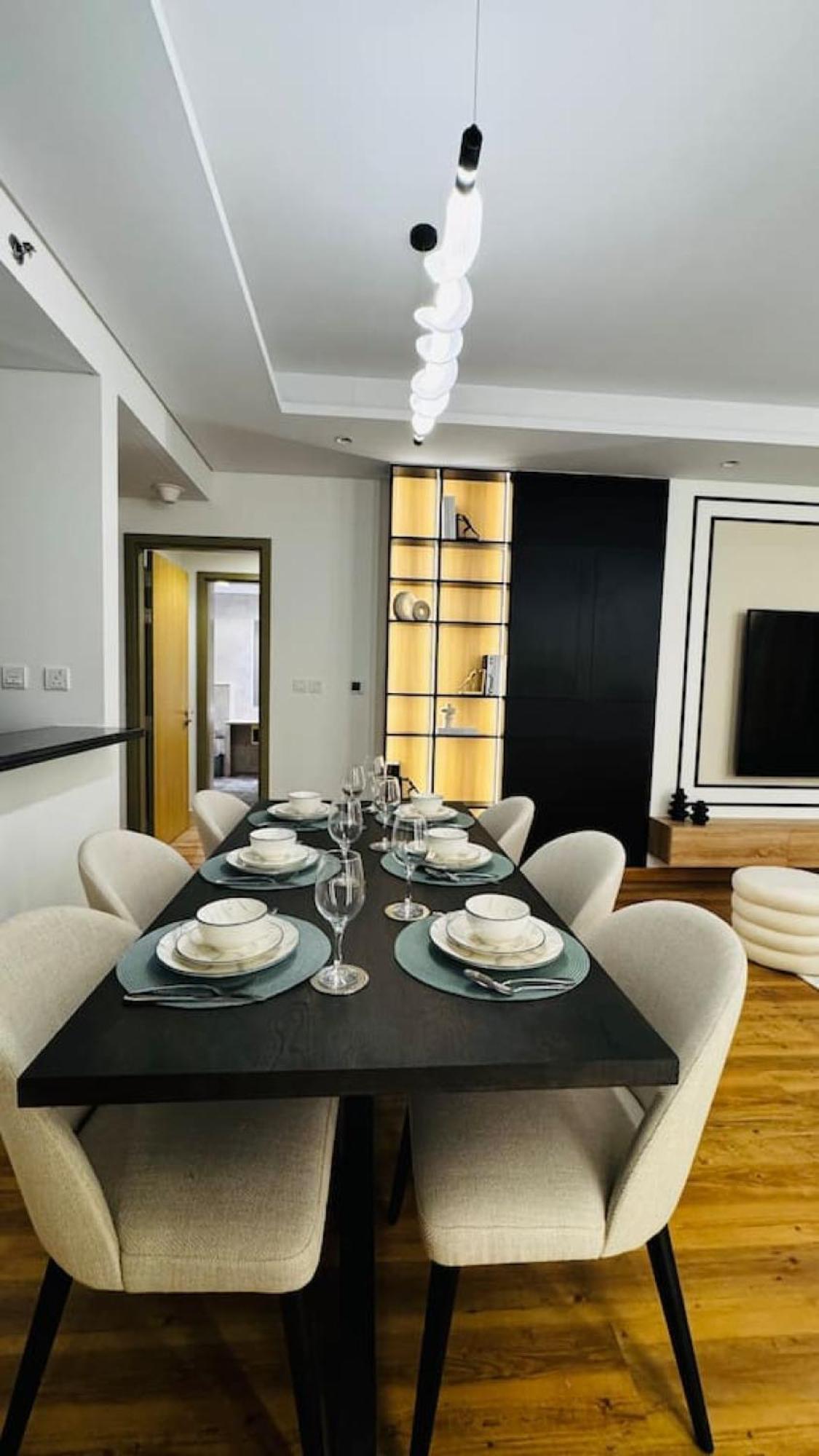 Burj View 3bdr With Rooftop Infinity Pool Dubai